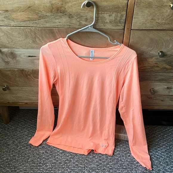 Under Armour Women’s long sleeve shirt orange size S - Picture 1 of 2